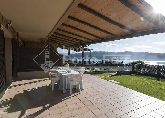L301 - Bilocale Caposchiera Con Giardino E Vista Sulla Di Porto Mannu *